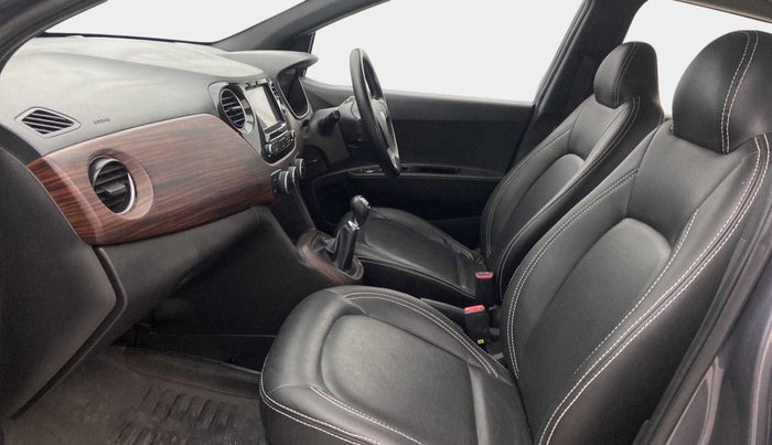 2018 Hyundai Grand i10 SPORTZ (O) 1.2 KAPPA VTVT, Petrol, Manual, 17,900 km, Right Side Front Door Cabin
