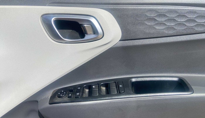 2020 Hyundai GRAND I10 NIOS SPORTZ AMT 1.2 KAPPA VTVT, Petrol, Automatic, 16,598 km, Driver Side Door Panels Control
