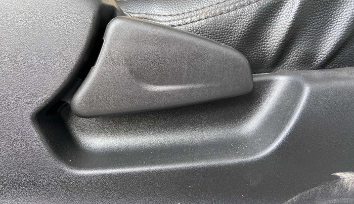 2019 Datsun Redi Go S 1.0 AMT, Petrol, Automatic, 37,337 km, Driver Side Adjustment Panel