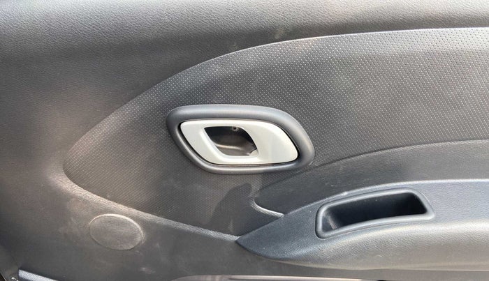 2018 Datsun Redi Go S 1.0 AMT, Petrol, Automatic, 42,359 km, Driver Side Door Panels Control