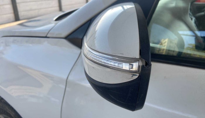 2018 Hyundai Elite i20 ASTA 1.2 (O), Petrol, Manual, 72,762 km, Left rear-view mirror - Indicator light has minor damage