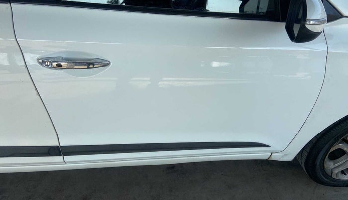 2018 Hyundai Elite i20 ASTA 1.2 (O), Petrol, Manual, 72,762 km, Driver-side door - Minor scratches