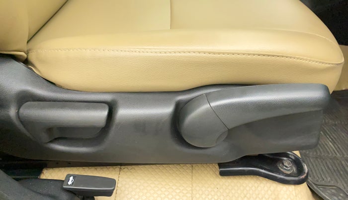 2015 Honda City 1.5L I-VTEC S MT, Petrol, Manual, 51,645 km, Driver Side Adjustment Panel