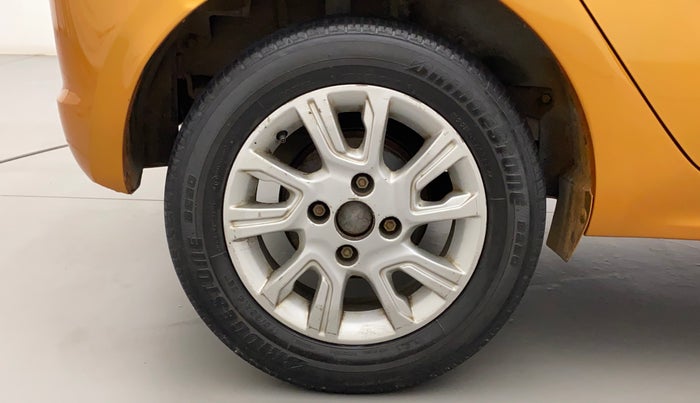 2016 Tata Tiago XZ PETROL, Petrol, Manual, 68,327 km, Right Rear Wheel