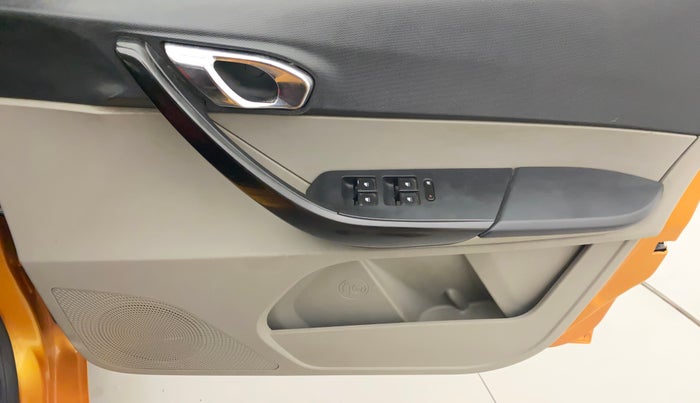 2016 Tata Tiago XZ PETROL, Petrol, Manual, 68,327 km, Driver Side Door Panels Control