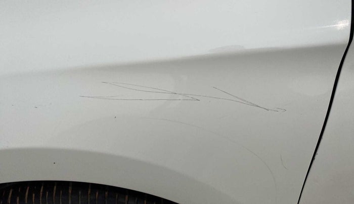2015 Hyundai Elite i20 SPORTZ 1.2 (O), Petrol, Manual, 32,686 km, Left fender - Minor scratches