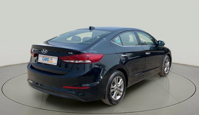 2018 Hyundai New Elantra 2.0 SX(O) AT PETROL, Petrol, Automatic, 67,245 km, Right Back Diagonal
