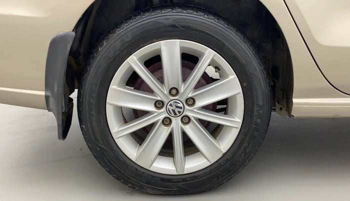 2016 Volkswagen Vento HIGHLINE 1.6 MPI, Petrol, Manual, 83,407 km, Right Rear Wheel