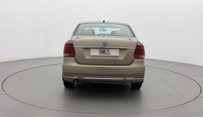 2016 Volkswagen Vento HIGHLINE 1.6 MPI, Petrol, Manual, 83,407 km, Back/Rear