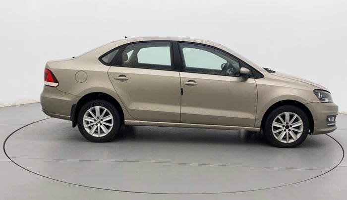 2016 Volkswagen Vento HIGHLINE 1.6 MPI, Petrol, Manual, 83,407 km, Right Side View