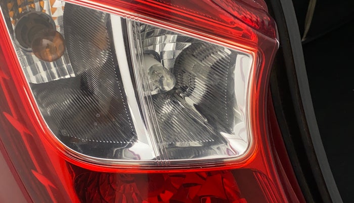 2015 Hyundai Eon ERA +, Petrol, Manual, 21,963 km, Left tail light - Minor scratches