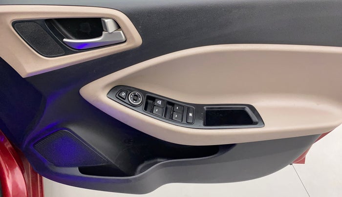 2018 Hyundai Elite i20 SPORTZ 1.2, Petrol, Manual, 40,874 km, Driver Side Door Panels Control