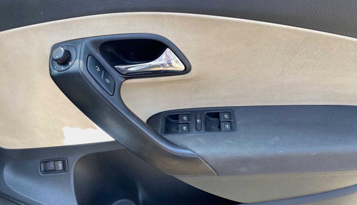 2018 Skoda Rapid AMBITION 1.5 TDI AT, Diesel, Automatic, 72,859 km, Driver Side Door Panels Control