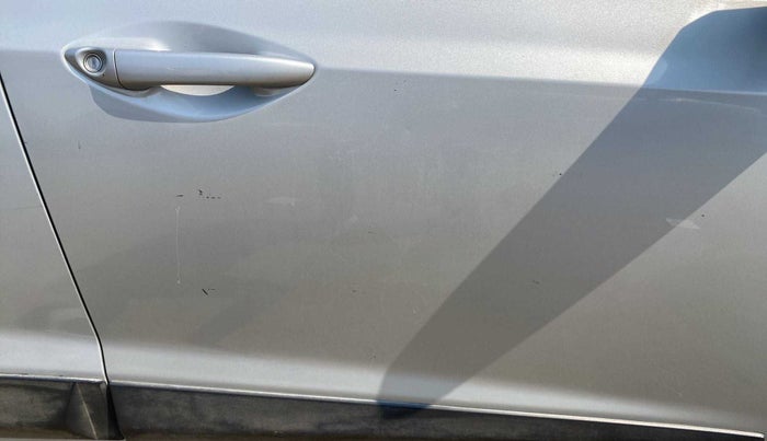2014 Hyundai Xcent S 1.2, Petrol, Manual, 31,077 km, Driver-side door - Minor scratches