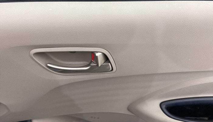 2019 Hyundai NEW SANTRO SPORTZ AMT, Petrol, Automatic, 65,109 km, Driver Side Door Panels Control