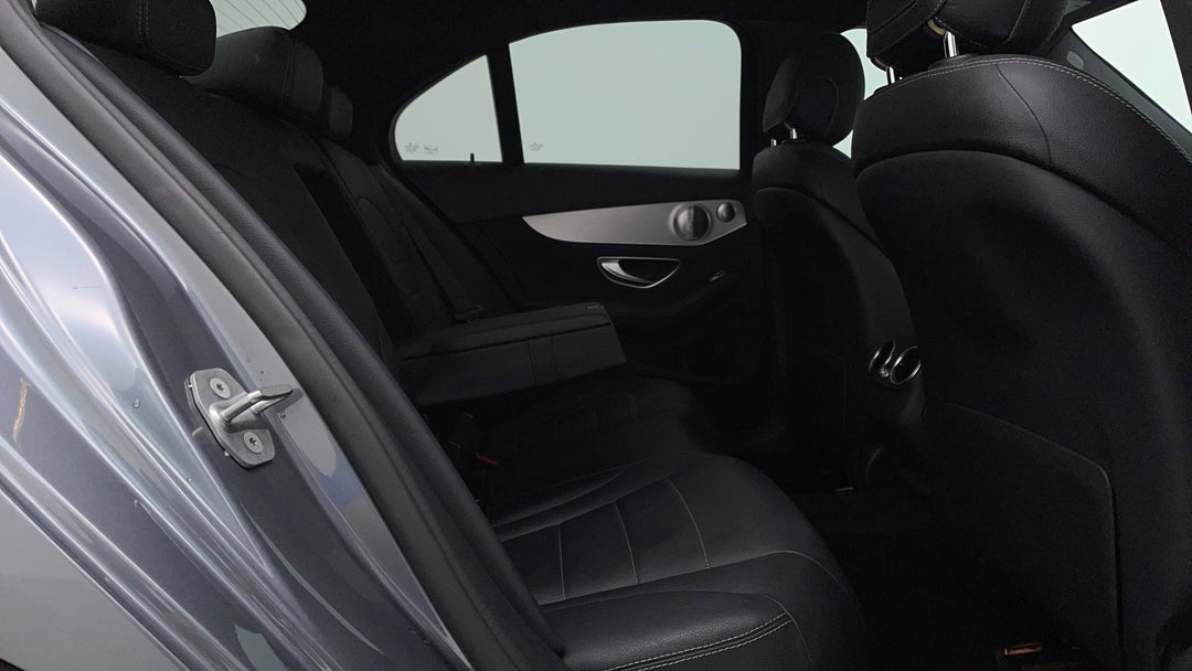 2016 Mercedes-benz C250 C250, Automatic, 66463 km, Right Side Rear Door Cabin View