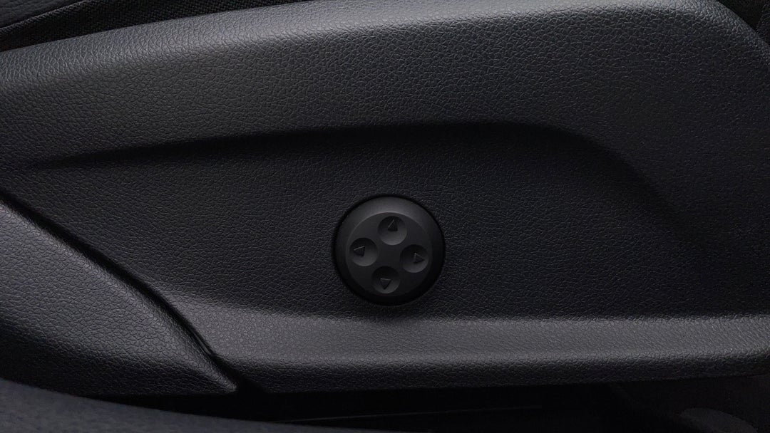 2016 Mercedes-benz C250 C250, Automatic, 66463 km, Drivers Side Adjustment Panel