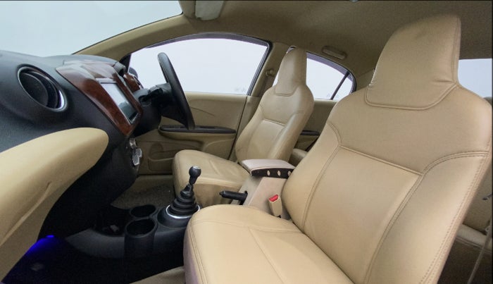 2013 Honda Amaze 1.5L I-DTEC S, Diesel, Manual, 1,06,315 km, Right Side Front Door Cabin