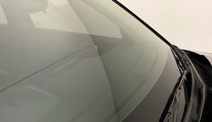 2020 Hyundai VENUE SX PLUS 1.0 TURBO DCT, Petrol, Automatic, 54,289 km, Front windshield - Minor spot on windshield