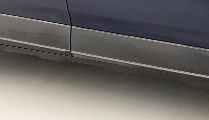 2020 Hyundai VENUE SX PLUS 1.0 TURBO DCT, Petrol, Automatic, 54,289 km, Right running board - Minor scratches