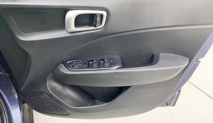 2020 Hyundai VENUE SX PLUS 1.0 TURBO DCT, Petrol, Automatic, 54,289 km, Driver Side Door Panels Control