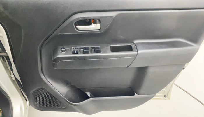 2019 Maruti New Wagon-R VXI (O) 1.2 AMT, Petrol, Automatic, 98,073 km, Driver Side Door Panels Control