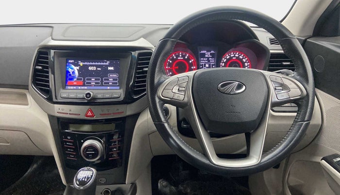 2019 Mahindra XUV300 W8 1.2 PETROL, Petrol, Manual, 47,968 km, Steering Wheel Close Up