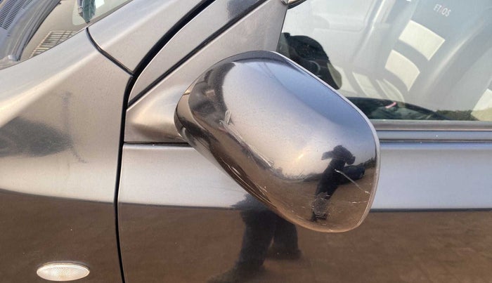 2011 Toyota Etios G, Petrol, Manual, 45,012 km, Left rear-view mirror - Minor scratches