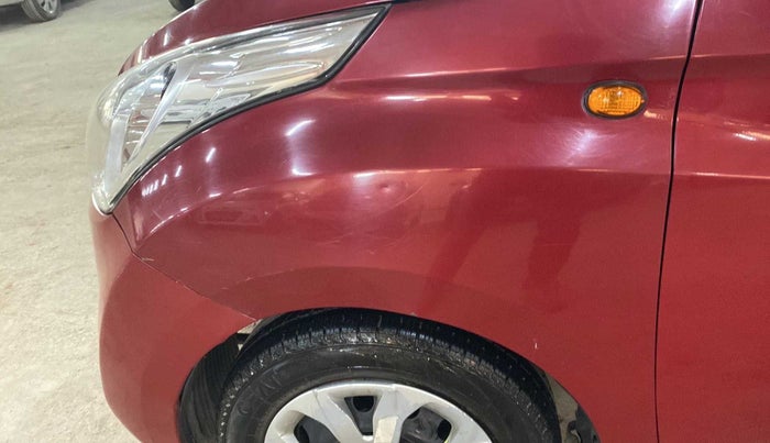 2015 Hyundai Eon SPORTZ, Petrol, Manual, 50,129 km, Right fender - Paint has minor damage