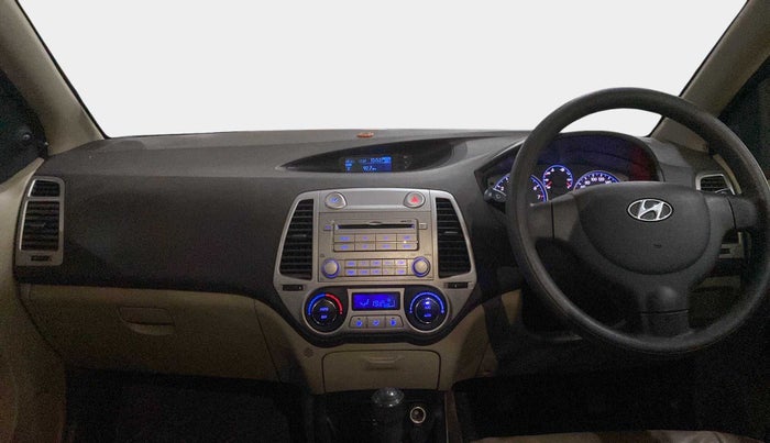 2011 Hyundai i20 MAGNA 1.2, Petrol, Manual, 38,329 km, Dashboard