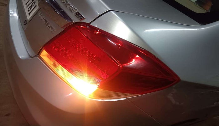2014 Honda Amaze 1.2L I-VTEC VX AT, Petrol, Automatic, 82,570 km, Right tail light - Minor damage