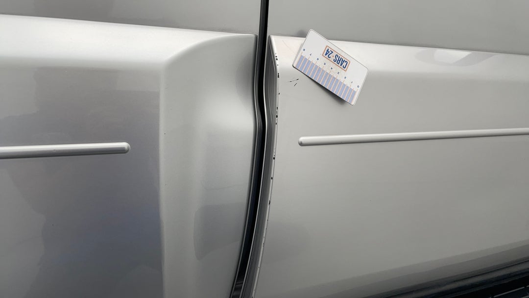 Doors Front RHS Chip