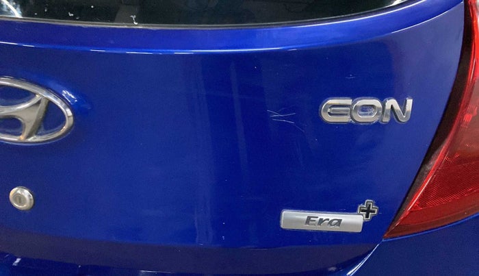 2016 Hyundai Eon ERA +, Petrol, Manual, 52,591 km, Dicky (Boot door) - Slightly dented