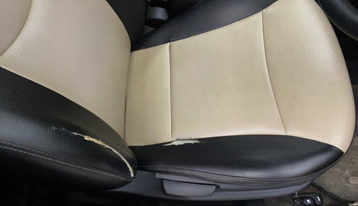 2016 Hyundai Eon ERA +, Petrol, Manual, 62,710 km, Driver seat - Cover slightly torn