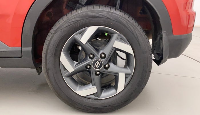 2019 Hyundai VENUE SX 1.0 (O) TURBO, Petrol, Manual, 49,825 km, Left Rear Wheel