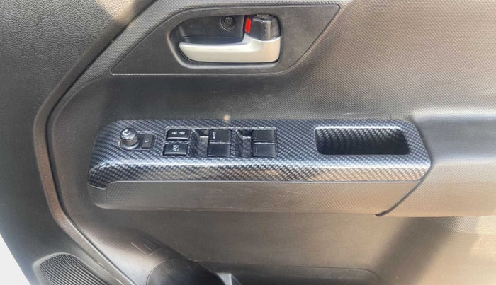 2019 Maruti New Wagon-R ZXI 1.2 AMT, Petrol, Automatic, 43,915 km, Driver Side Door Panels Control