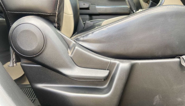 2019 Maruti New Wagon-R ZXI 1.2 AMT, Petrol, Automatic, 43,915 km, Driver Side Adjustment Panel