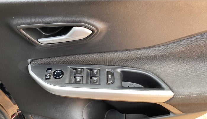 2022 Nissan MAGNITE XV PREMIUM TURBO, Petrol, Manual, 23,907 km, Driver Side Door Panels Control