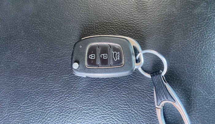 2019 Hyundai Elite i20 SPORTZ PLUS 1.2, Petrol, Manual, 42,376 km, Key Close Up