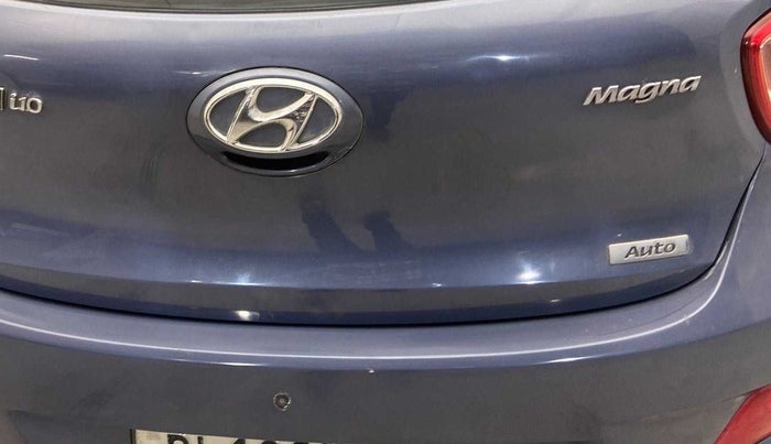 2016 Hyundai Grand i10 MAGNA AT 1.2 KAPPA VTVT, Petrol, Automatic, 51,747 km, Dicky (Boot door) - Slightly rusted