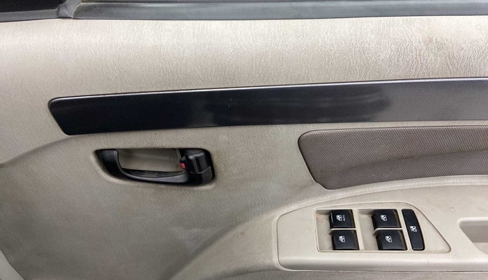 2019 Mahindra Scorpio S9, Diesel, Manual, 50,474 km, Driver Side Door Panels Control
