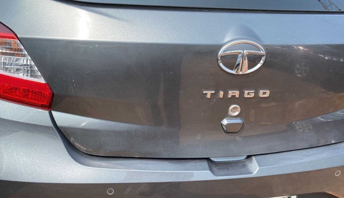 2022 Tata Tiago XM CNG, CNG, Manual, 3,965 km, Dicky (Boot door) - Paint has minor damage