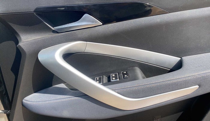 2019 MG HECTOR SUPER HYBRID 1.5 PETROL, Petrol, Manual, 22,013 km, Driver Side Door Panels Control