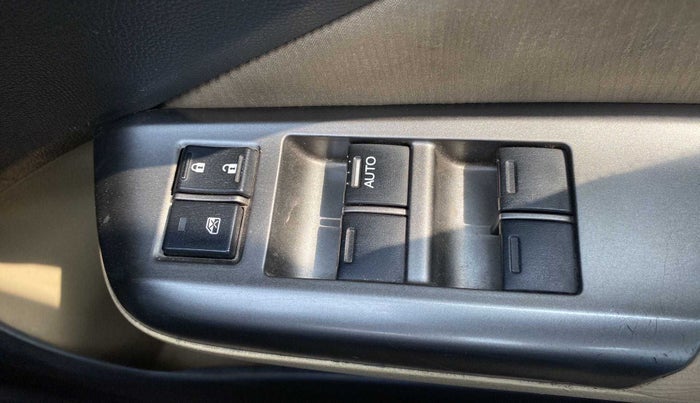 2016 Honda City 1.5L I-VTEC V MT, Petrol, Manual, 50 km, Right front window switch / handle - Power window makes minor noise
