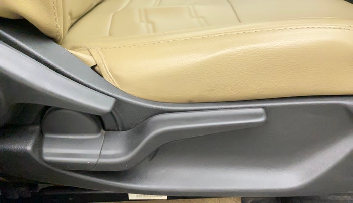 2019 Honda Amaze 1.2L I-VTEC VX CVT, Petrol, Automatic, 23,500 km, Driver Side Adjustment Panel