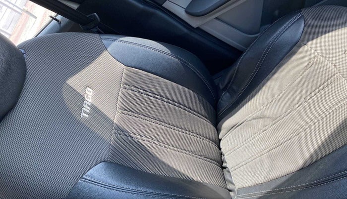 2019 Tata Tiago XZ PLUS PETROL, Petrol, Manual, 48,255 km, Front left seat (passenger seat) - Cover slightly torn