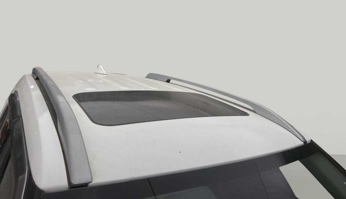 2022 Hyundai VENUE SX 1.2 PETROL, Petrol, Manual, 23,070 km, Roof