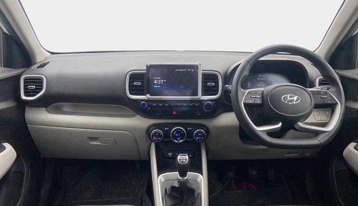 2022 Hyundai VENUE SX 1.2 PETROL, Petrol, Manual, 23,070 km, Dashboard