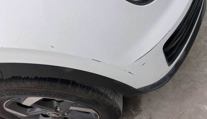 2022 Hyundai VENUE SX 1.2 PETROL, Petrol, Manual, 23,070 km, Front bumper - Minor scratches