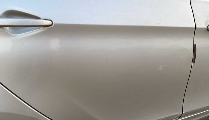 2018 Tata Tiago XT PETROL, CNG, Manual, 97,854 km, Right rear door - Minor scratches